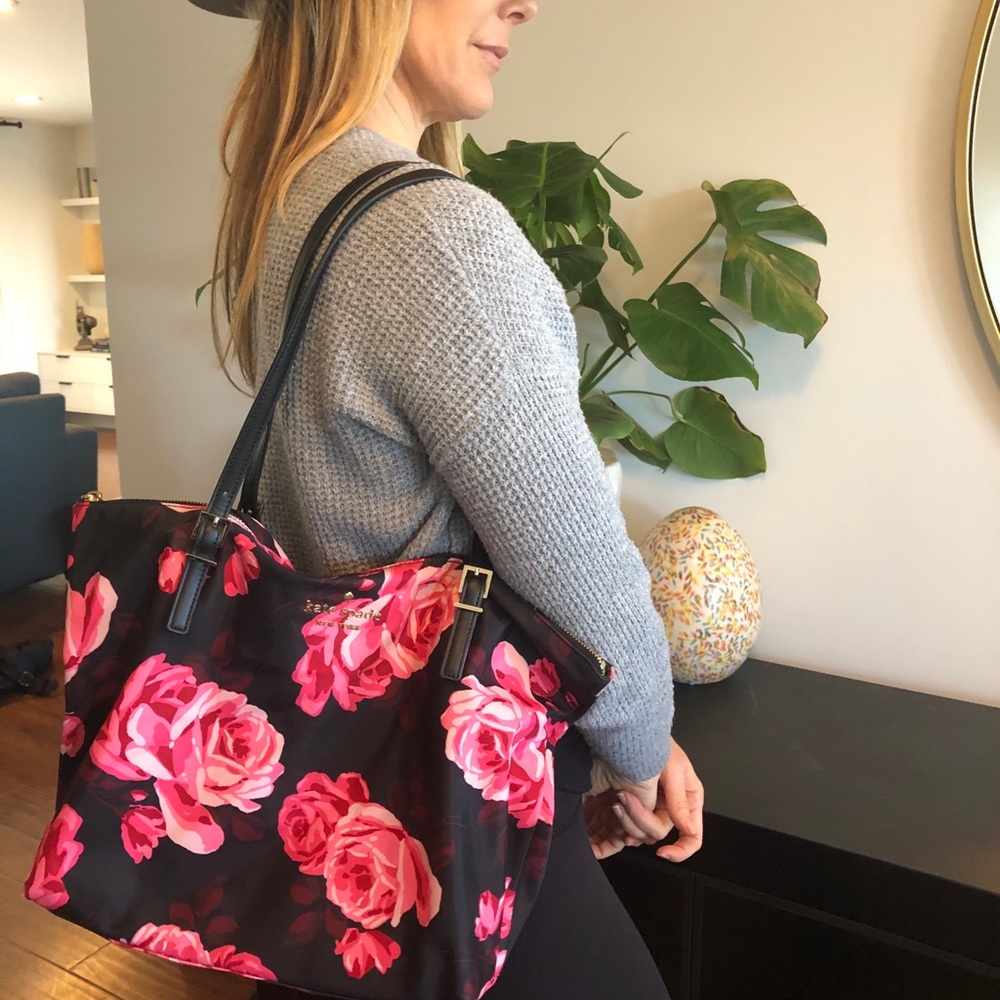 late spade black floral purse